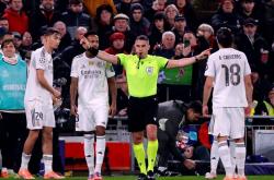 利物浦1-4埃(āi)因霍温：战术分析与数据解读