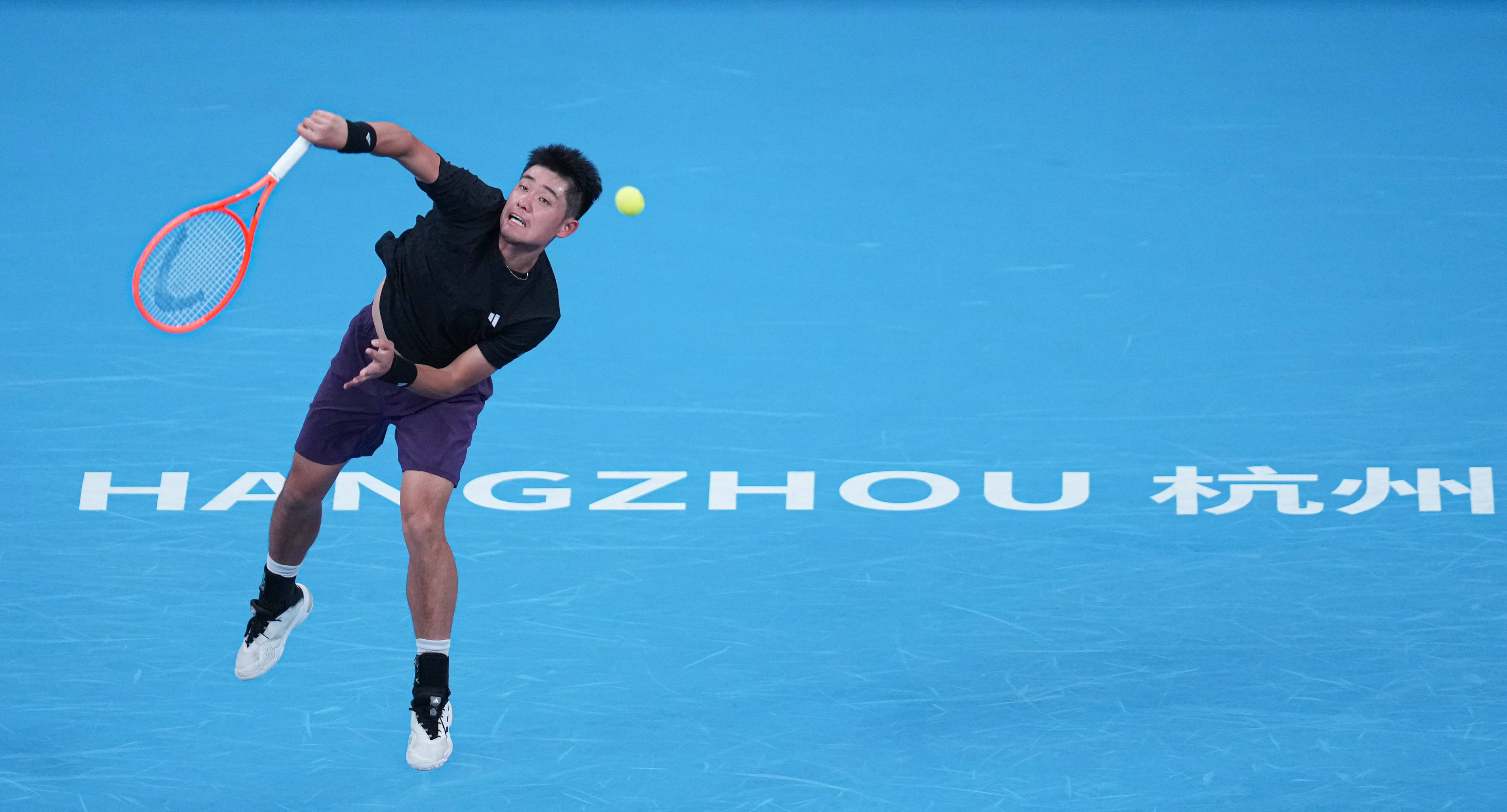 (体育)网球——杭州公开赛:吴易昺晋级四强