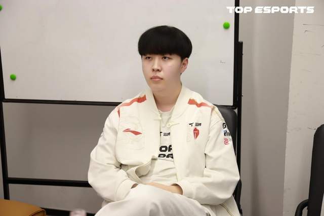 LPL登峰组激战正酣,iG迎战TES忍界大战再启,阿水直面昔日队友!