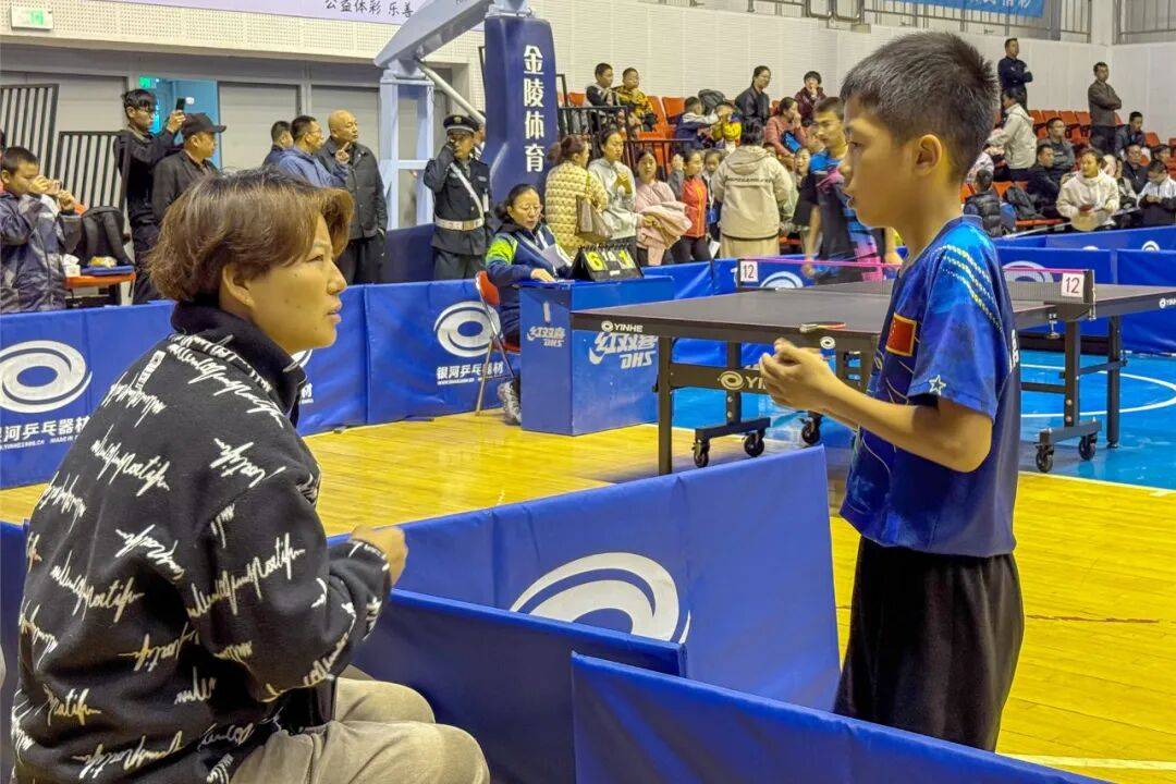 中国乒协2025国青国少集训队新疆选拔赛在石开赛